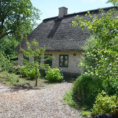 Holsteinshof - Reetdachkate Zwischen Nord- Und Ostsee Juebek